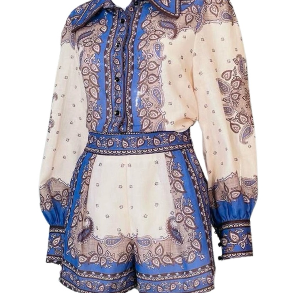 Elegant Blue and Cream Paisley Set